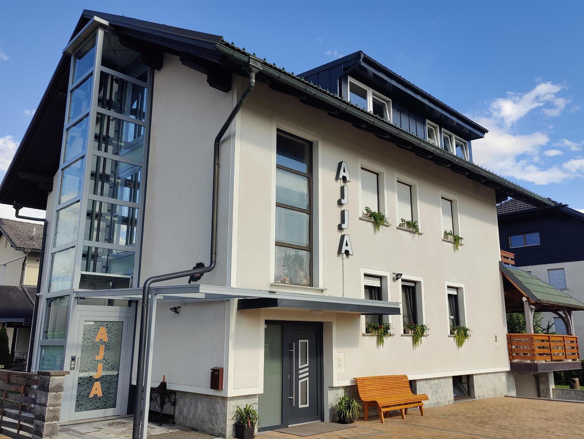 Apartma AJJA Sencur Exterior foto